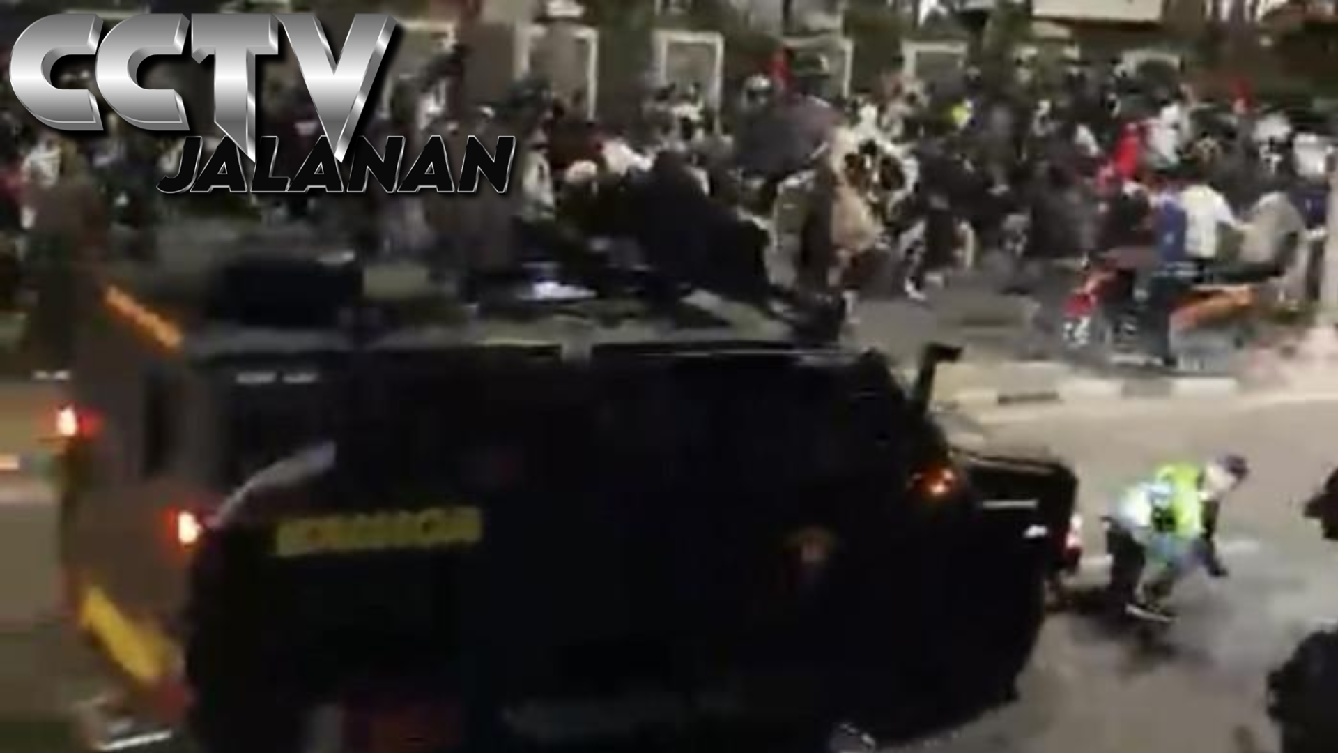 Pengemudi Ojek Online Tewas Dilindas Rantis Brimob, Massa Tuntut Transparansi Polisi