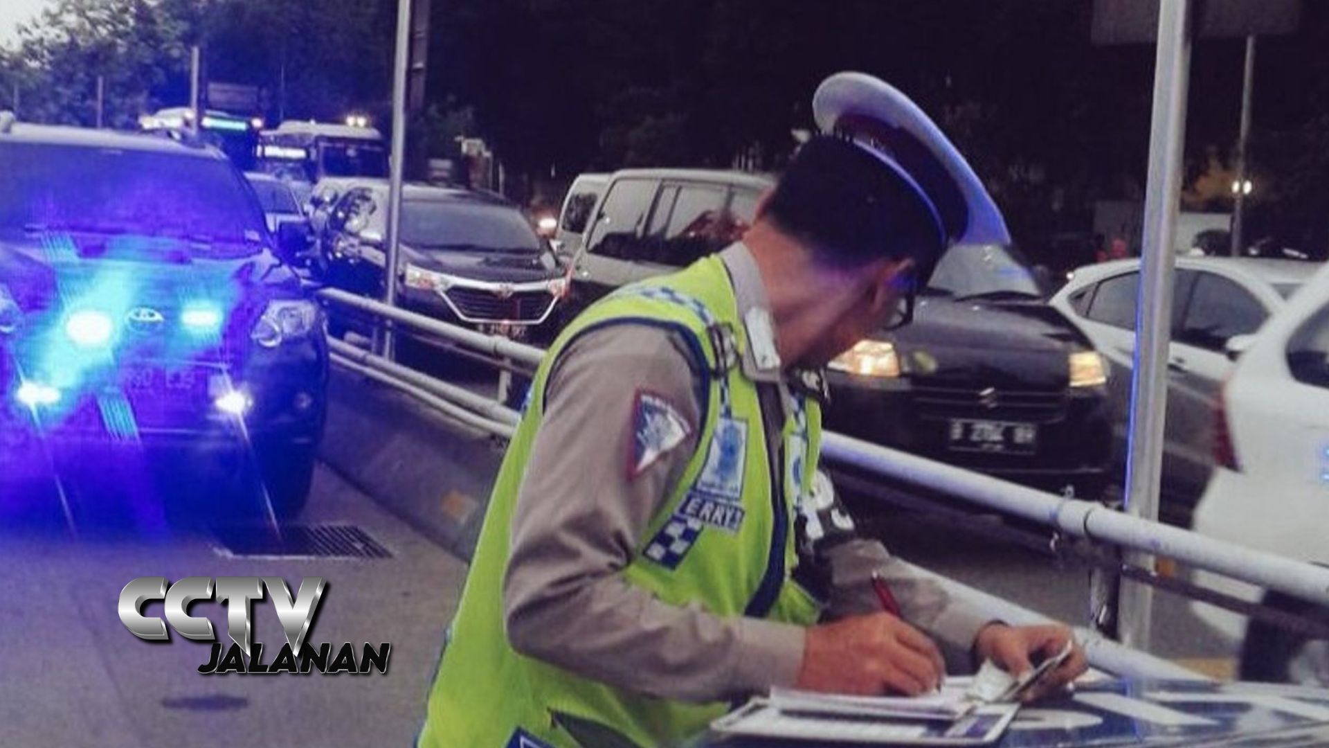 Ribuan Pengguna Rotator dan Sirine Ilegal Ditindak Polisi, Termasuk Oknum Pejabat