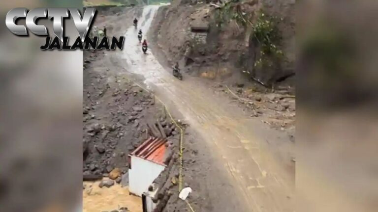 Akses Jalan Bener Meriah Mulai Pulih Usai Bencana