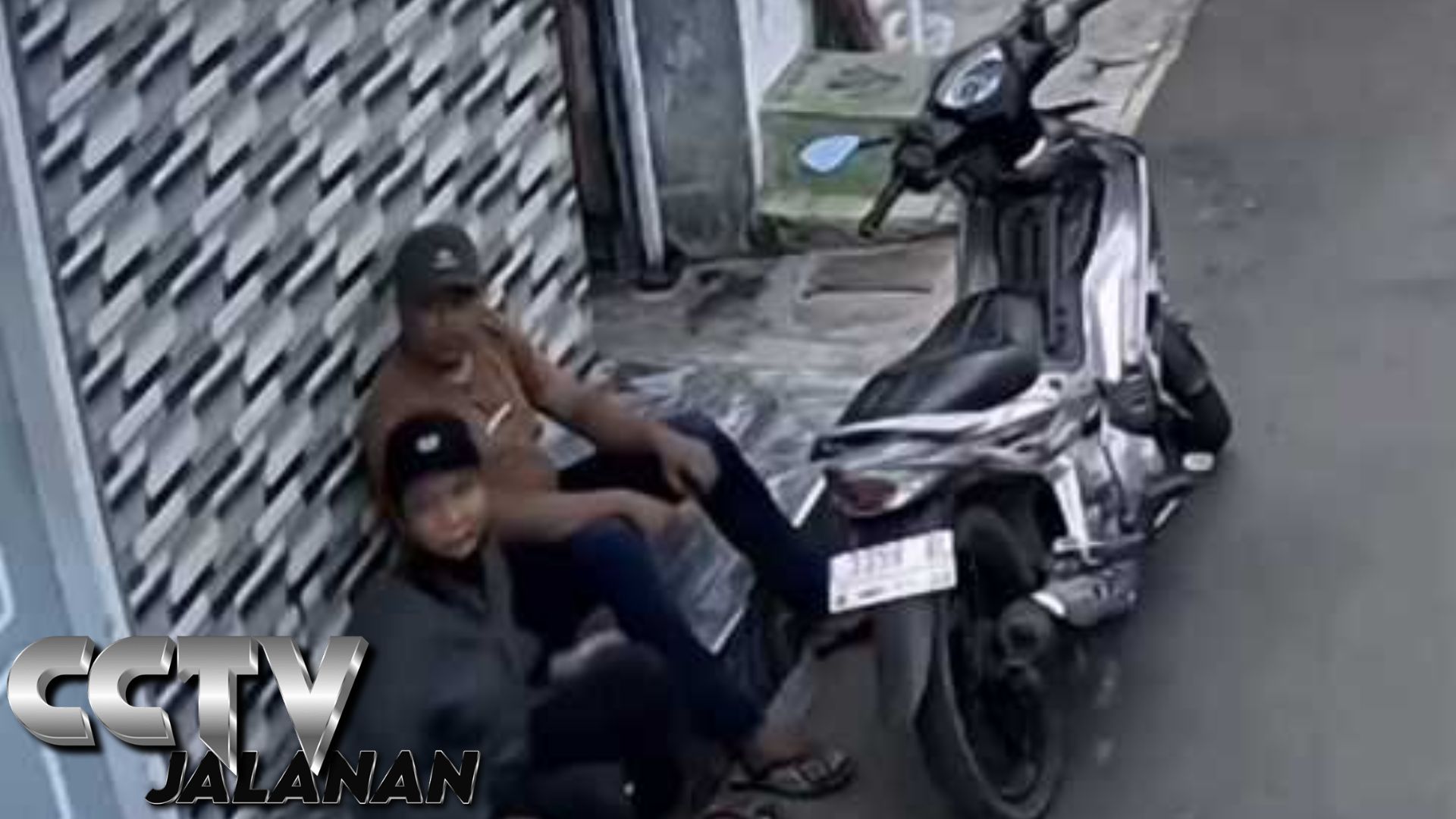 Polsek Genteng Selidiki Curanmor Terekam CCTV di Surabaya